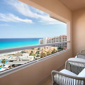 Wyndham Grand & 5*, Cancún México